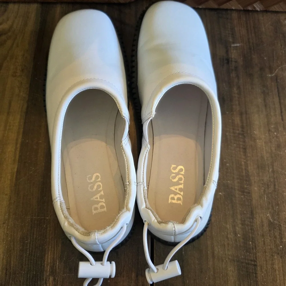 Bass Shoes Women's Size 5.5M White Leather Leila Slip On‎ Comfort Loafer Casual